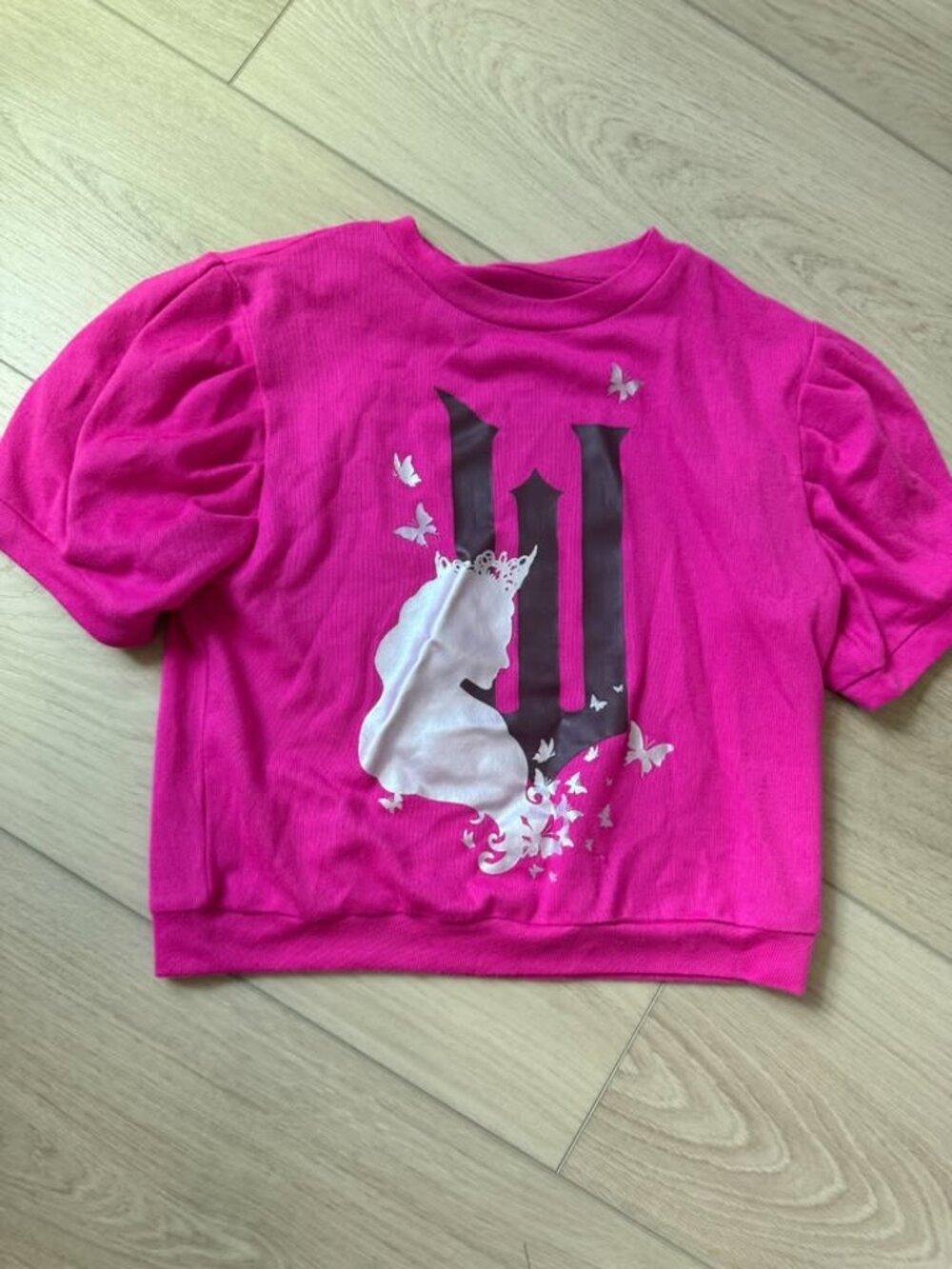 Universal Studios - Wicked Galinda Women's Shirt, Size XSMALL, PINK